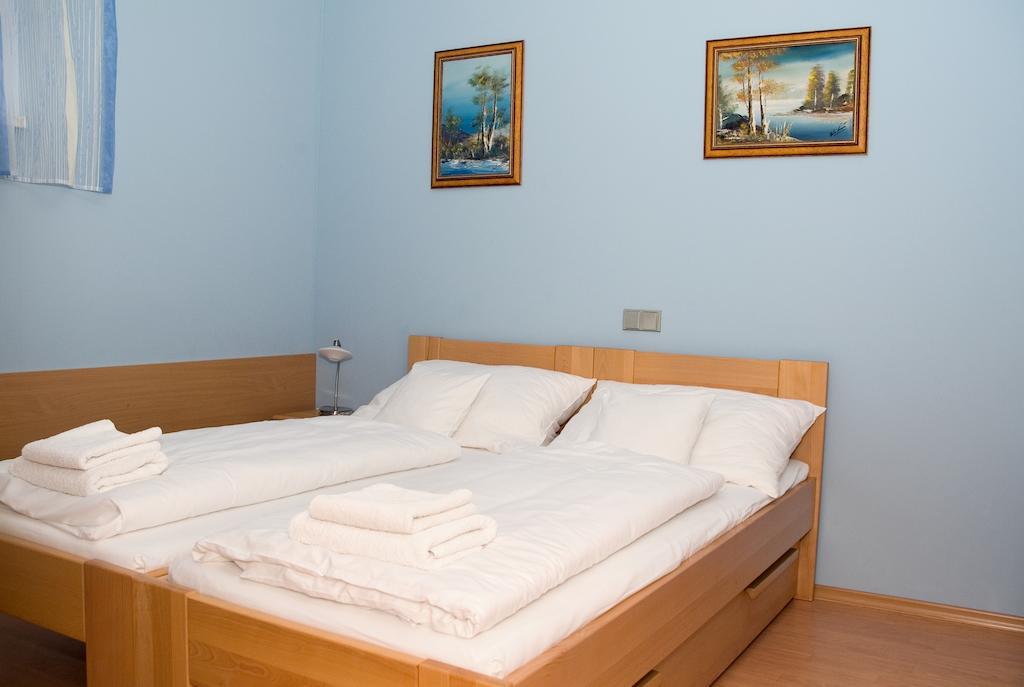 Penzion U Splavu Breclav Room photo